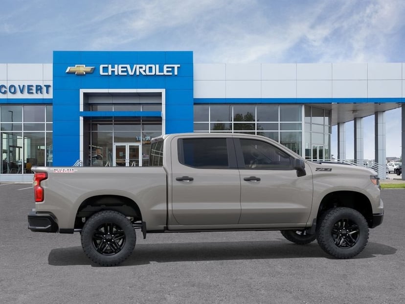 2026 Chevrolet Silverado 1500 - Image 2