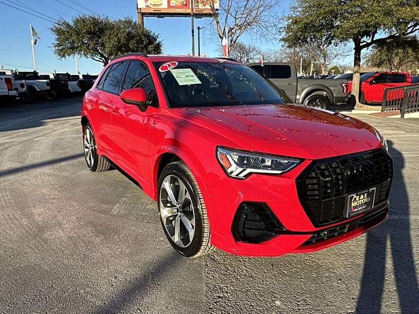 2022 Audi Q3 - Image 1