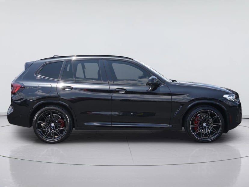 2022 BMW X3 - Image 2