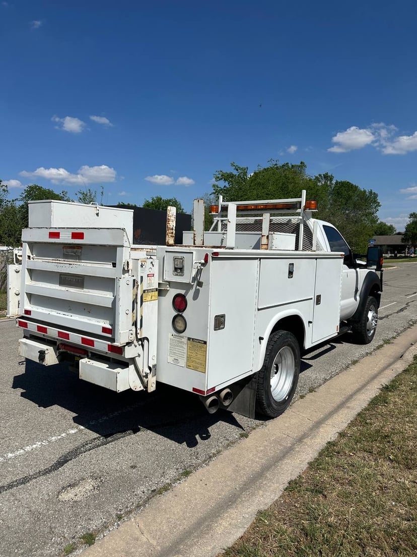 2014 Ford F-450 SD - Image 2