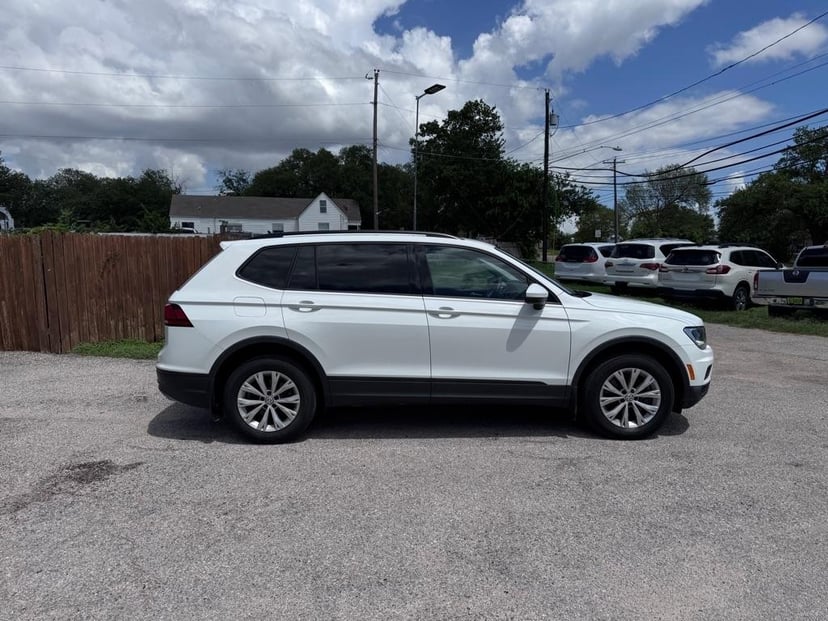 2020 Volkswagen Tiguan - Image 3