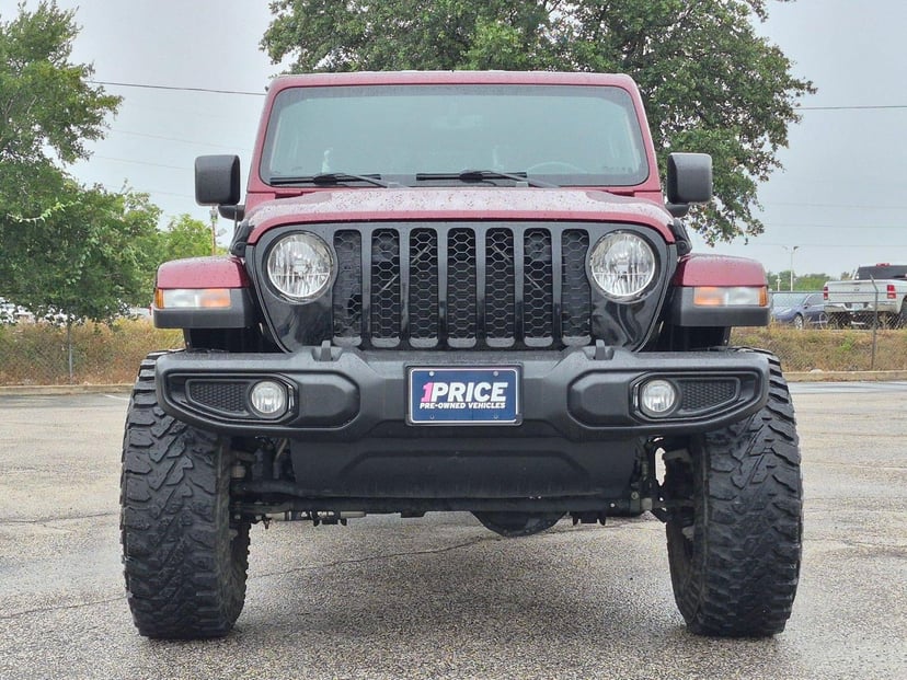 2022 Jeep Gladiator - Image 3
