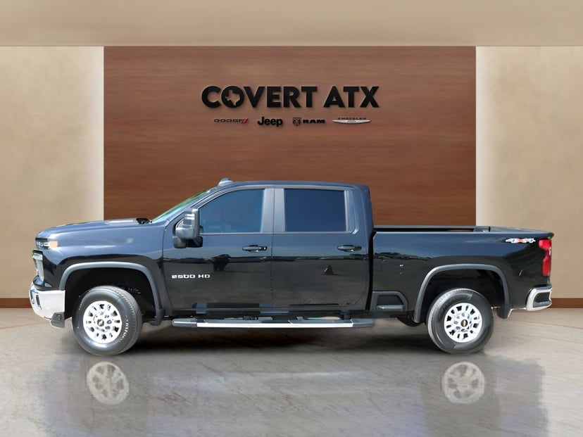 2025 Chevrolet Silverado - Image 2