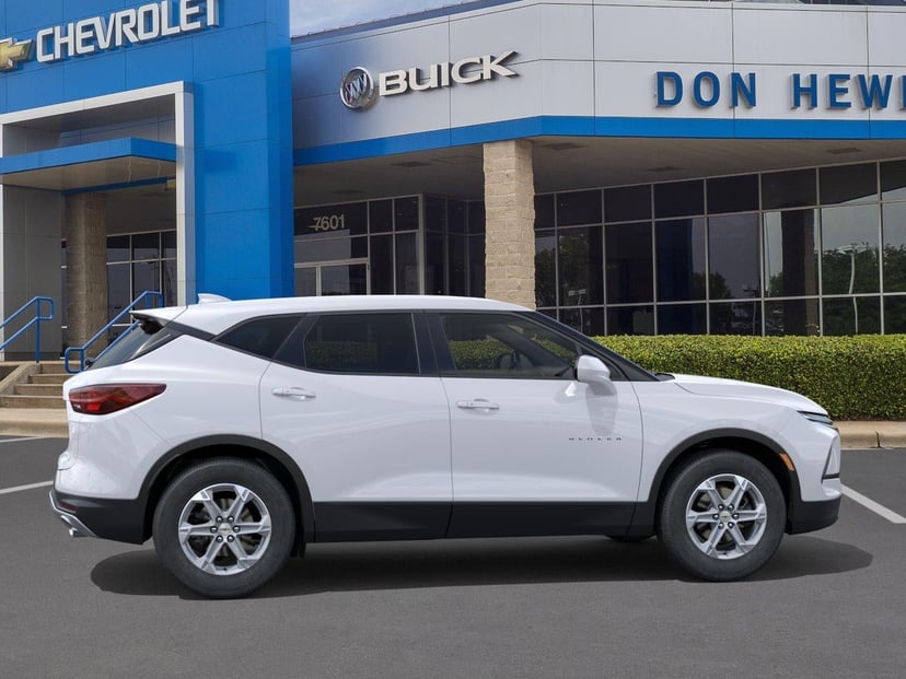 2026 Chevrolet Blazer - Image 2