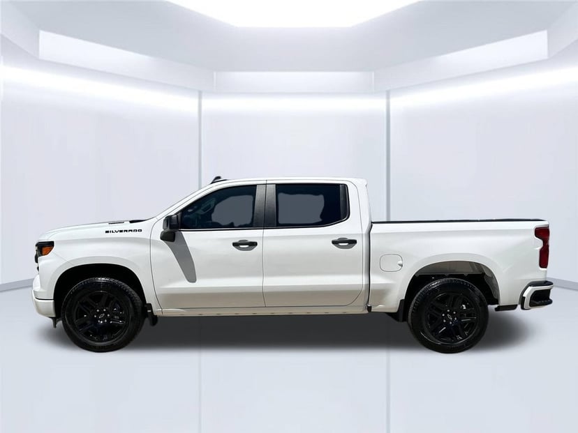 2026 Chevrolet Silverado 1500 - Image 1