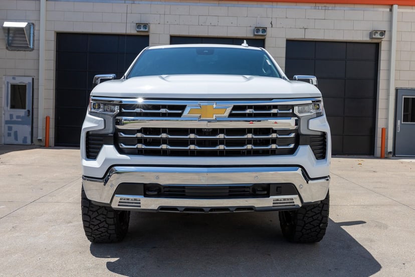 2025 Chevrolet Silverado 1500 - Image 3