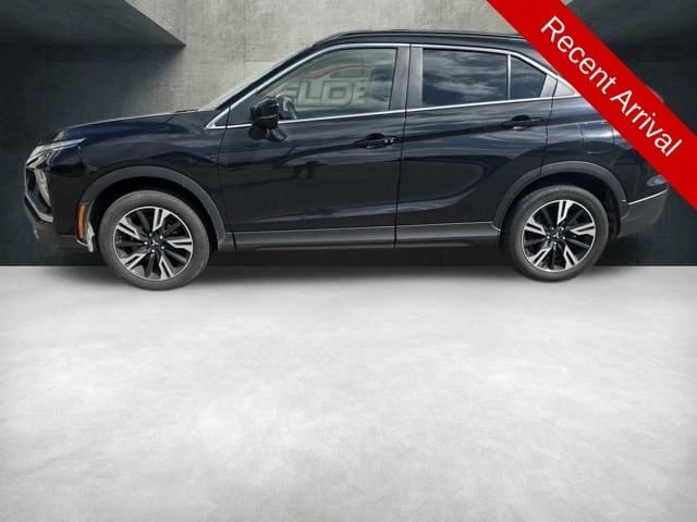 2023 Mitsubishi Eclipse Cross - Image 2