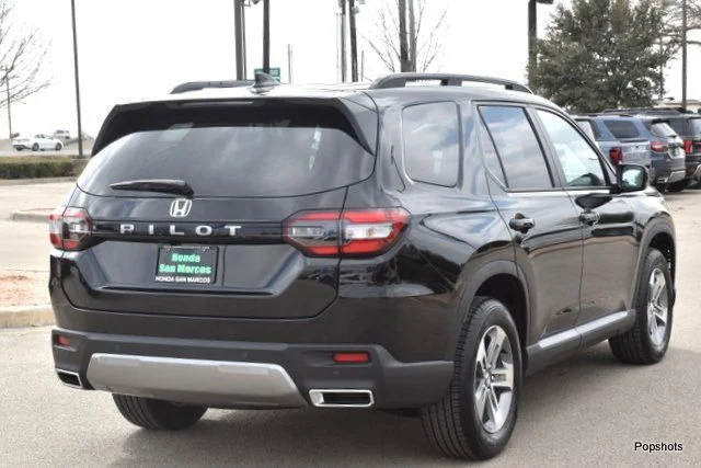 2026 Honda Pilot EX-L 4D Sport Utility Crystal Black Pearl - Image 2