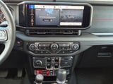 2026 Jeep Gladiator - Preview 3