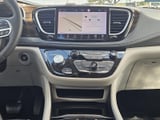 2023 Chrysler Pacifica - Preview 12
