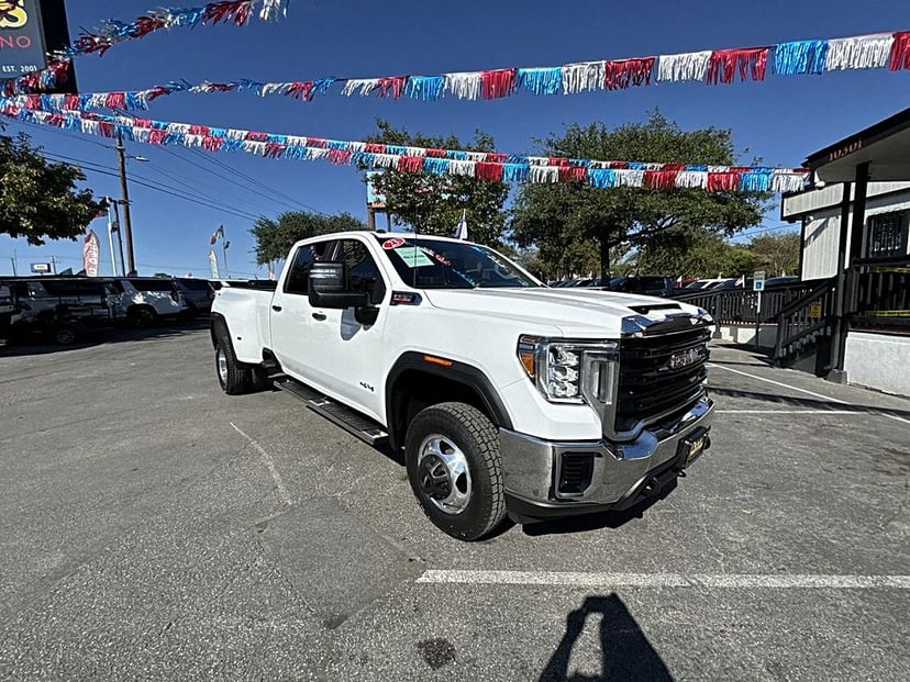 2023 GMC Sierra 3500 HD - Image 1