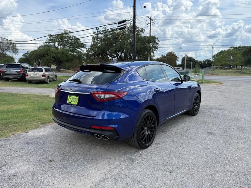 2019 Maserati Levante - Image 2