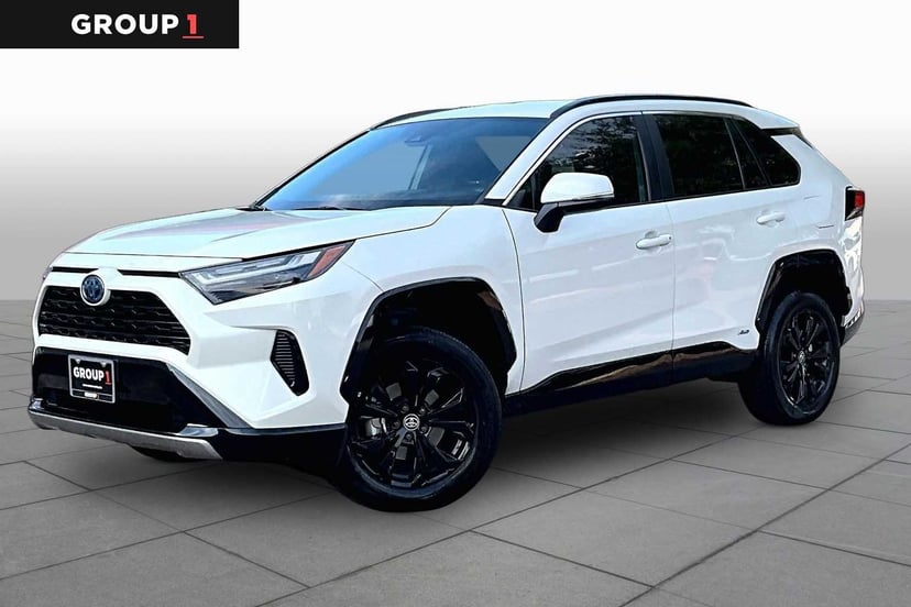 2022 Toyota RAV4 - Image 2