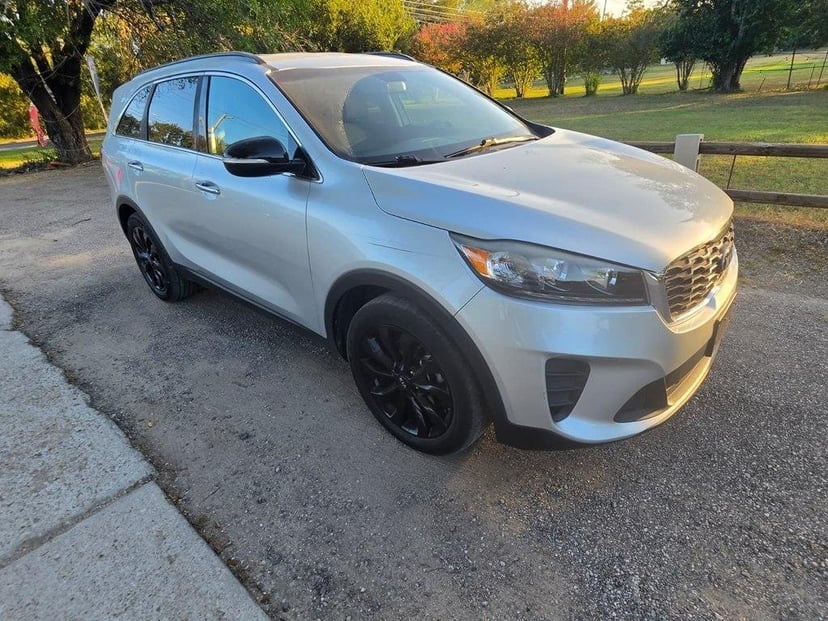 2019 Kia Sorento - Image 1