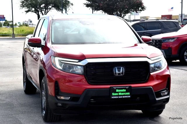 2021 Honda Ridgeline RTL-E 4D Crew Cab Platinum White Pearl - Image 2