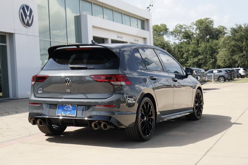 2026 Volkswagen Golf R - Image 2