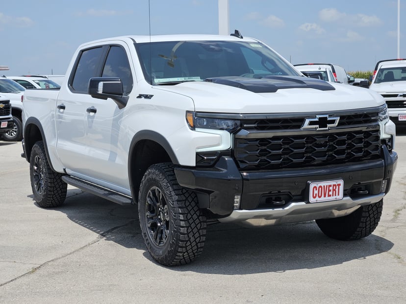 2026 Chevrolet Silverado - Image 3