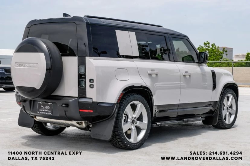 2026 Land Rover Defender - Image 2