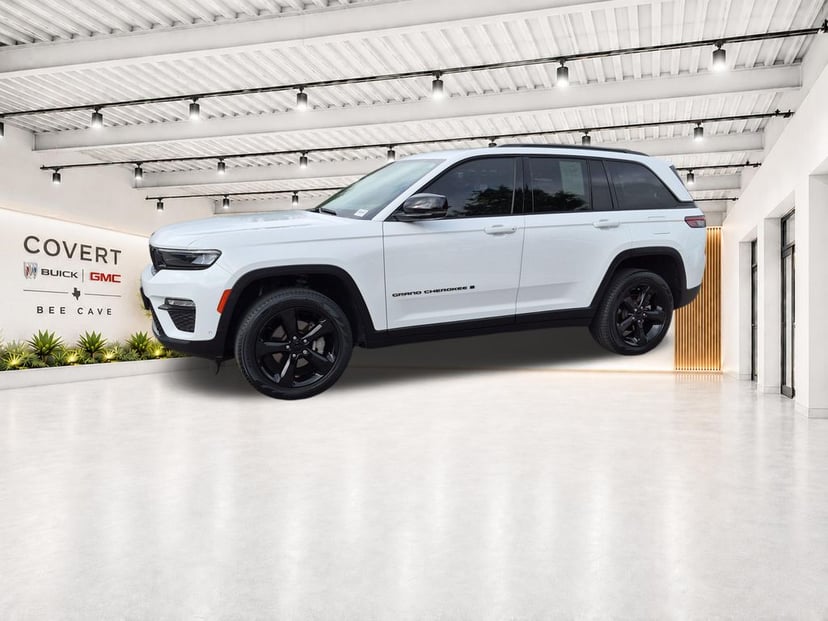 2023 Jeep Grand Cherokee - Image 2