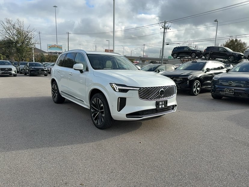 2026 Volvo XC90 - Image 3