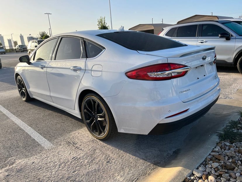 2020 Ford Fusion - Image 3
