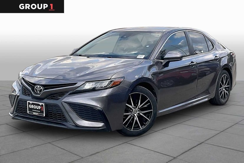 2021 Toyota Camry - Image 1