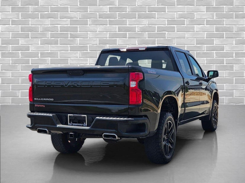 2021 Chevrolet Silverado 1500 - Image 3