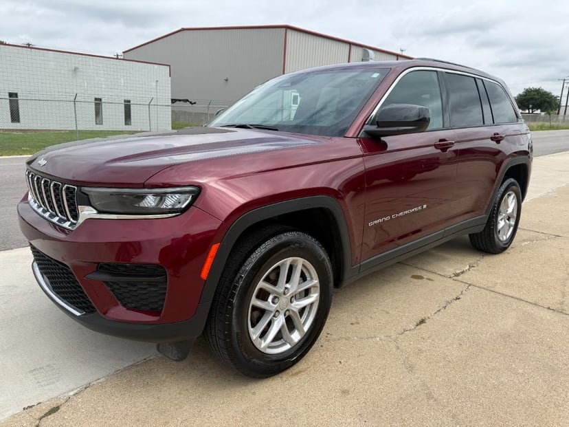 2025 Jeep Grand Cherokee - Image 1
