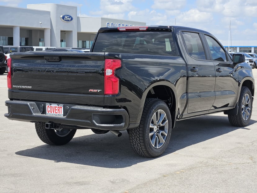 2026 Chevrolet Silverado - Image 3