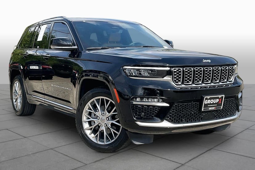 2025 Jeep Grand Cherokee - Image 1