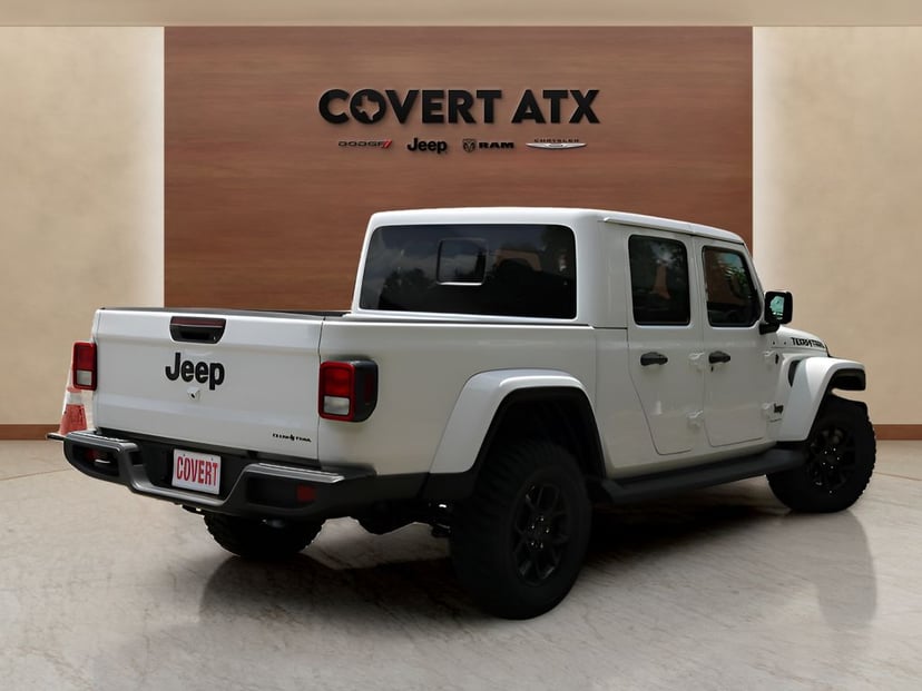 2026 Jeep Gladiator - Image 3
