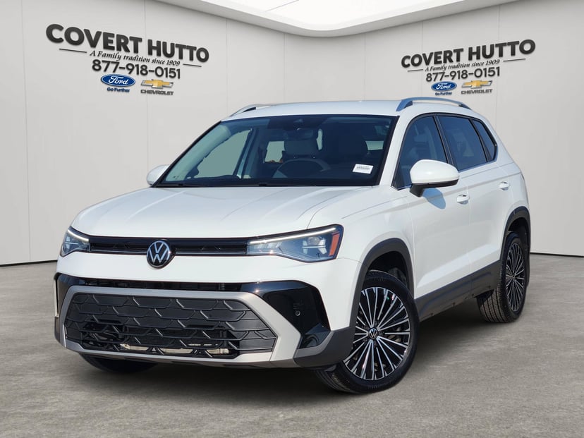 2025 Volkswagen Taos - Image 1