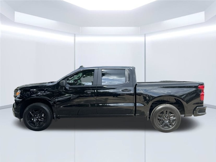 2026 Chevrolet Silverado 1500 - Image 1