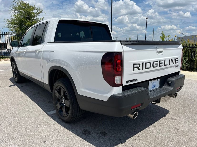 2024 Honda Ridgeline - Image 3