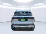 2027 Chevrolet Traverse - Preview 4