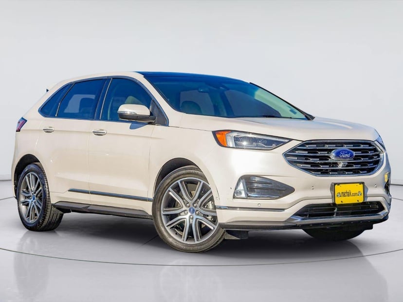 2019 Ford Edge - Image 1