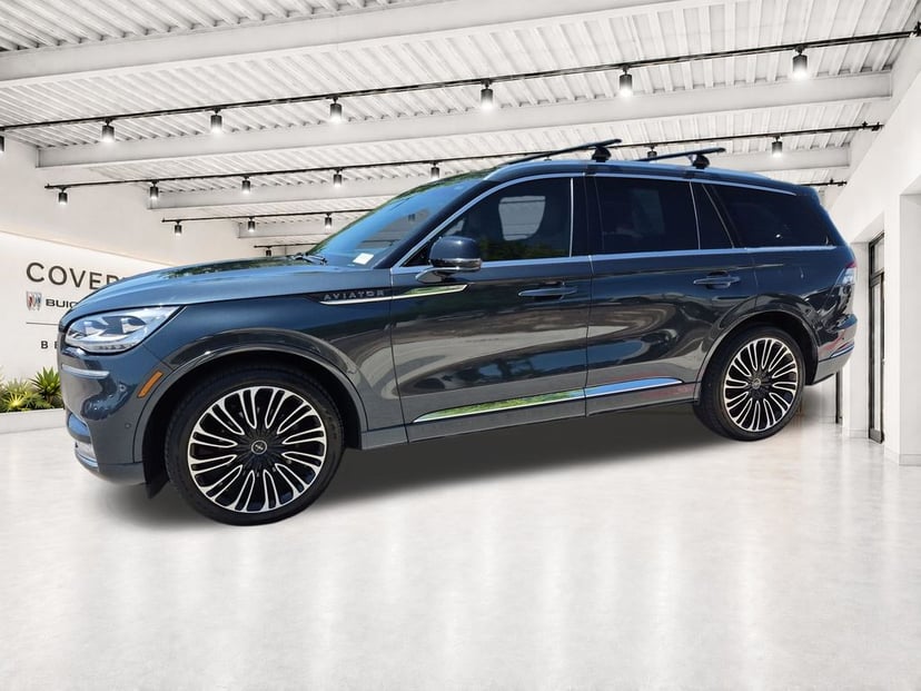 2023 Lincoln Aviator - Image 2
