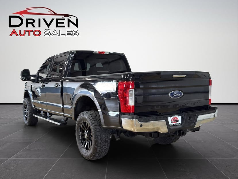 2019 Ford F-250 - Image 3