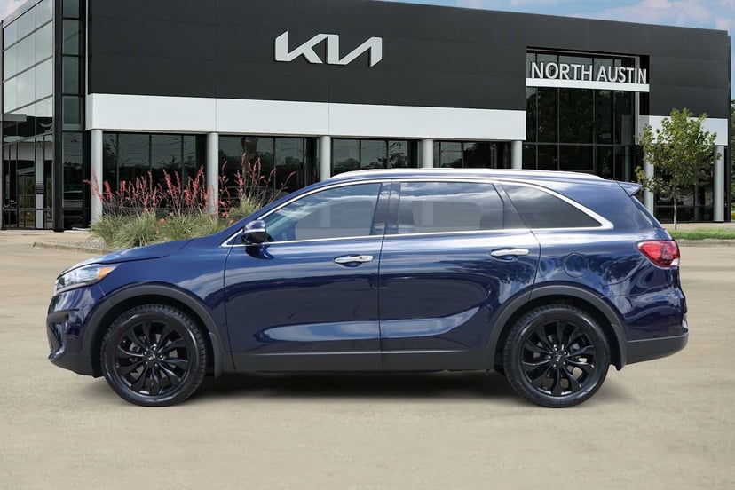 2020 Kia Sorento - Image 2
