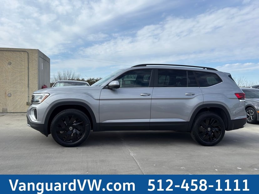 2026 Volkswagen Atlas - Image 2