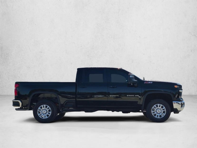 2026 Chevrolet Silverado 2500 HD - Image 2