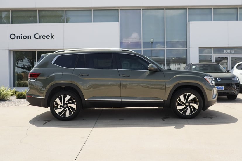 2026 Volkswagen Atlas - Image 2
