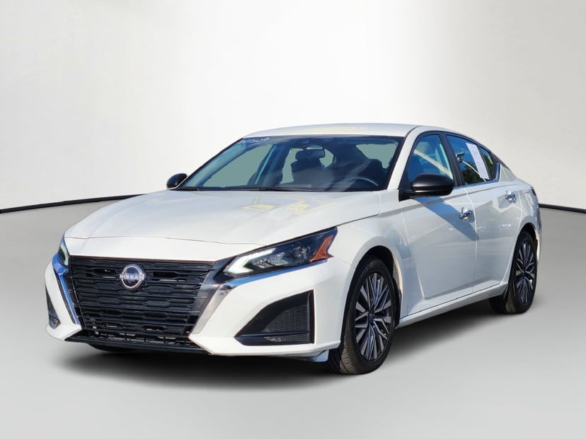 2025 Nissan Altima - Image 1