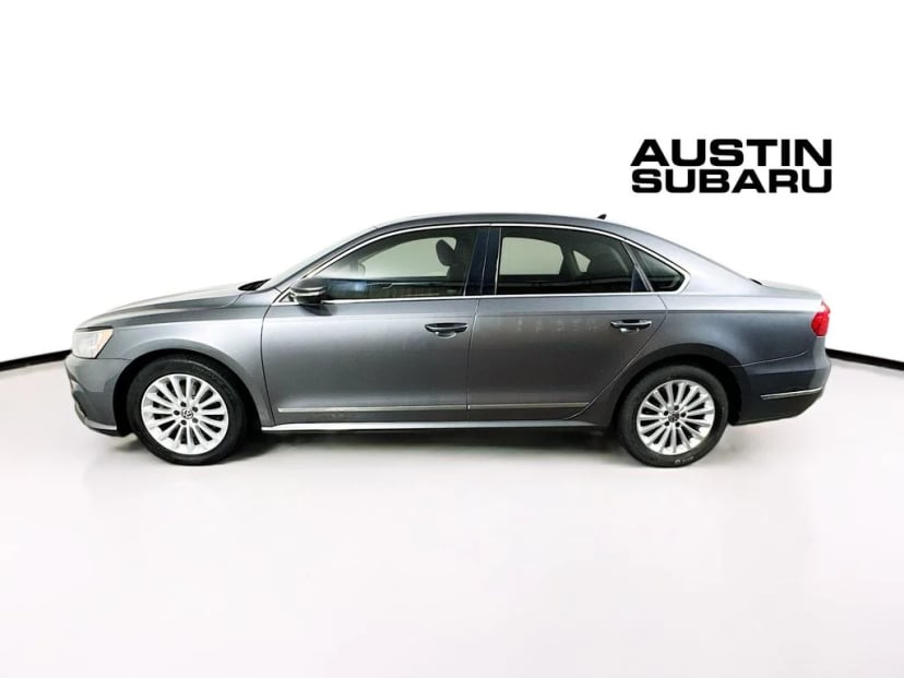 2016 Volkswagen Passat - Image 2