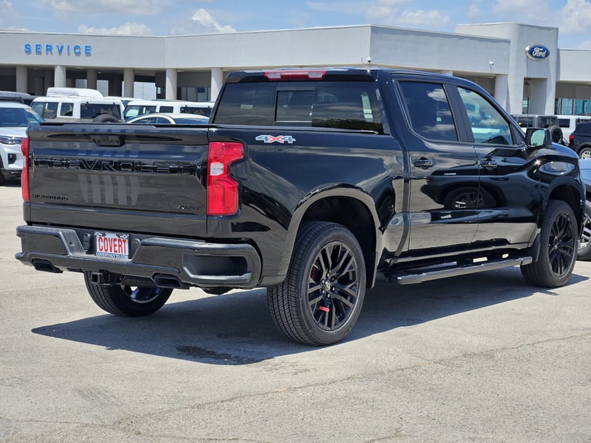 2026 Chevrolet Silverado - Image 2
