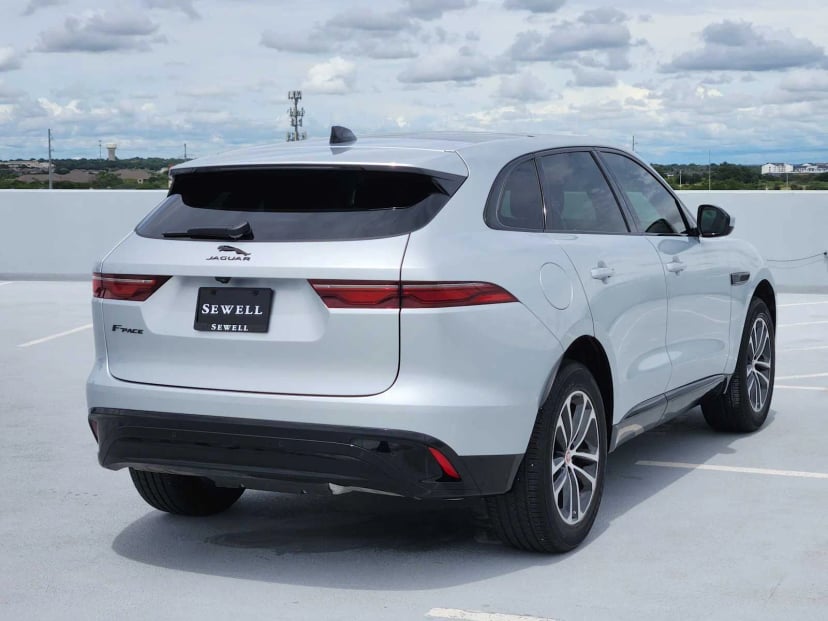 2022 Jaguar F-PACE - Image 2