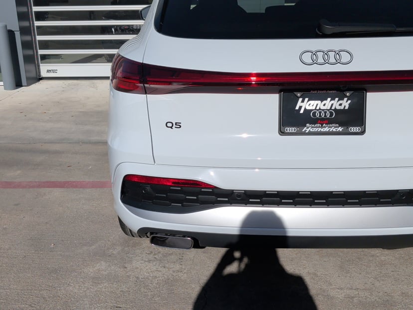 2025 Audi Q5 - Image 13
