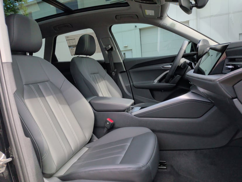 2025 Audi Q5 - Image 19