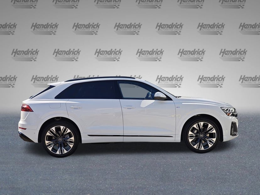 2025 Audi Q8 - Image 8