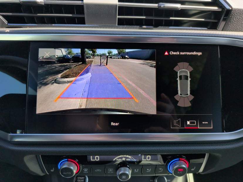 2025 Audi Q3 - Image 25